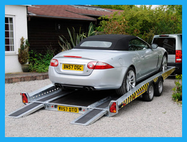 3500 kg össztömegű, profi személyautószállító